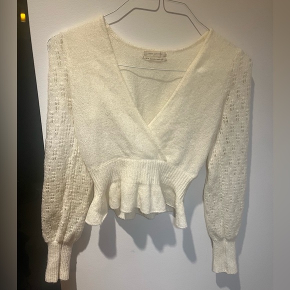 Urban Outfitters peplum v neck criss cross sweater XS off white - Picture 3 of 5